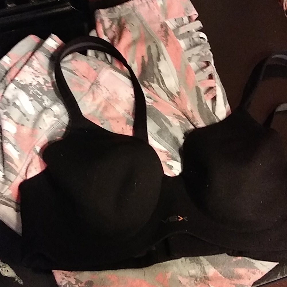 Work out pants and bra